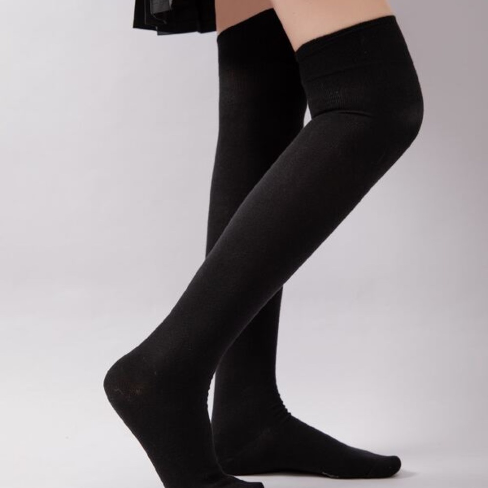 OVER KNEE SOLID SOCKS (New)